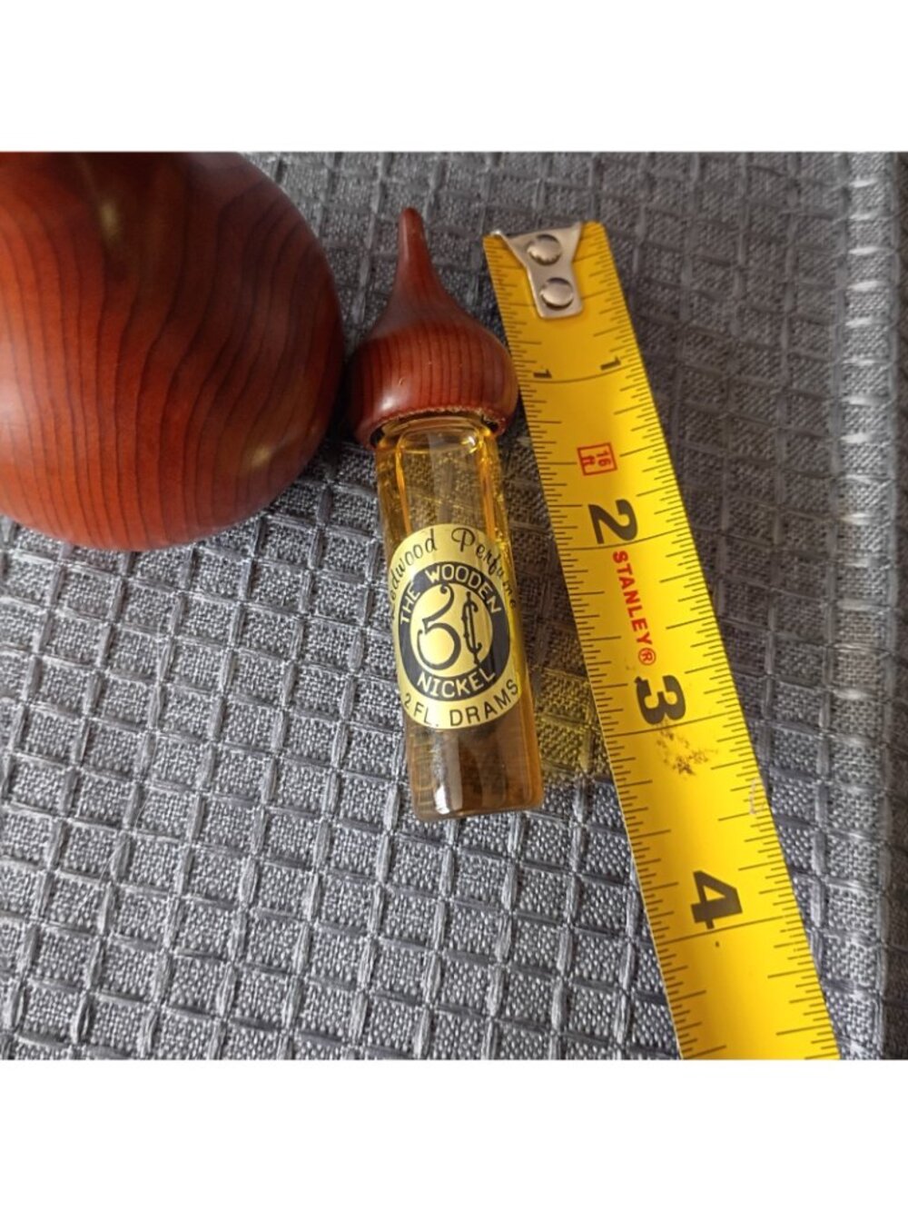 Vintage California Red Wood The Wooden Nickel Perfume - Picture 8 of 8